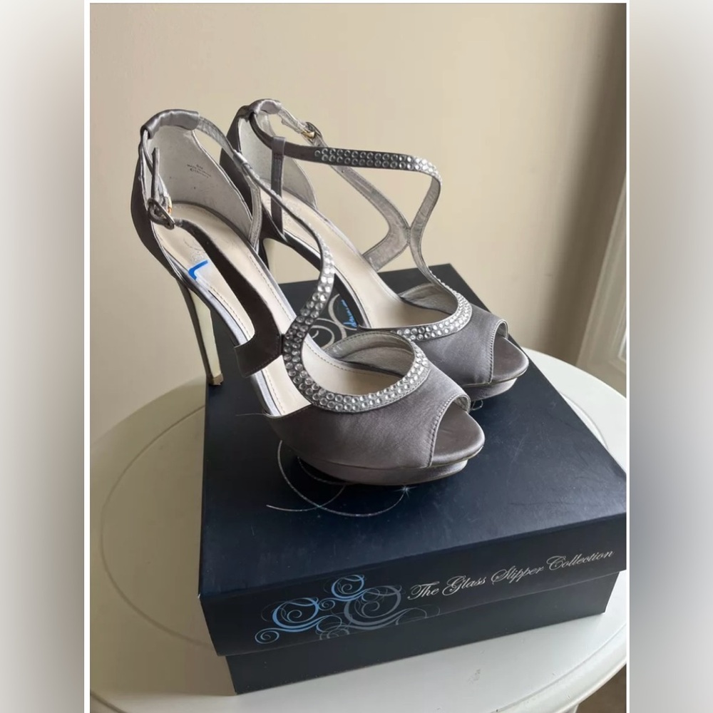 Disney Glass Slipper Collection Heels in Silver